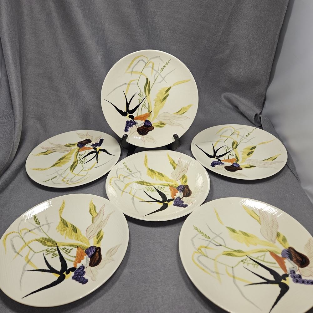 Red Wing Capistrano Desert/salad Plates Set in Cream with Botanical Design